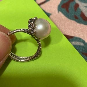 Pandora pearl flower ring